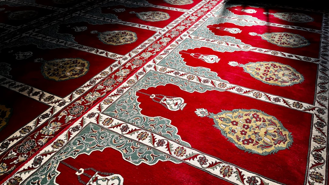 The Ultimate Guide to Choosing the Right Carpet Cleaner